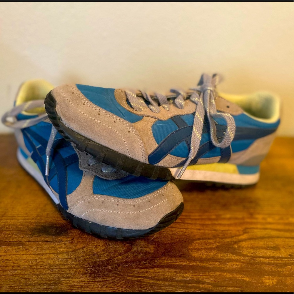 Women’s Onitsuka shoes